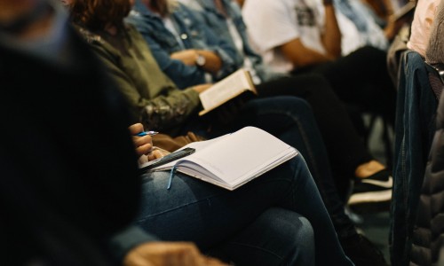 jaarverslag AGE lezen ouderen rapport