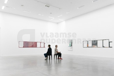 Ouderen in museum