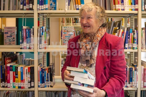 Vrouw in de bib