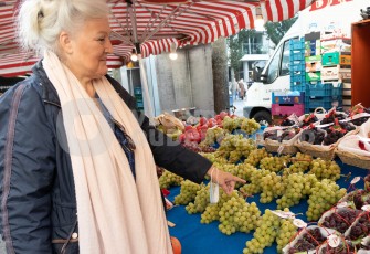Ouderen op de markt